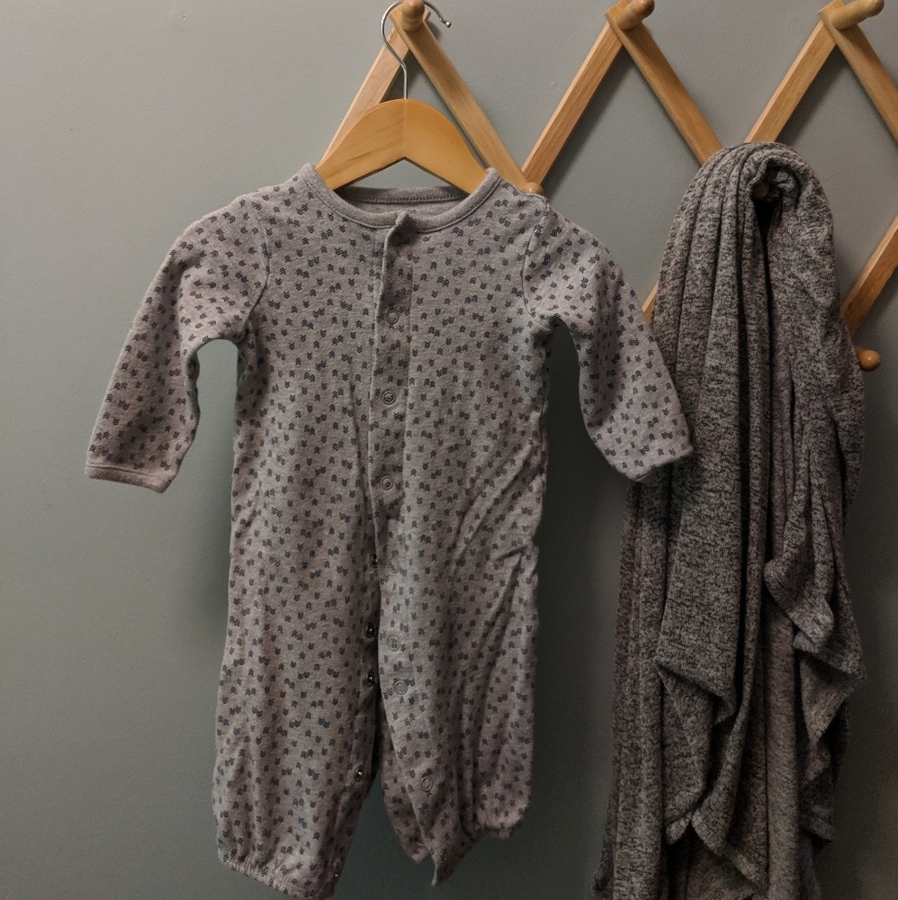 Carter's One Piece Matching Hat Booties